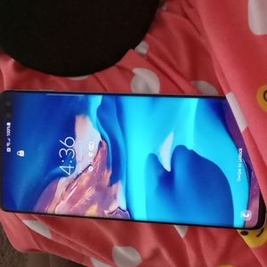 Samsung Galaxy S10+ & Charging dock